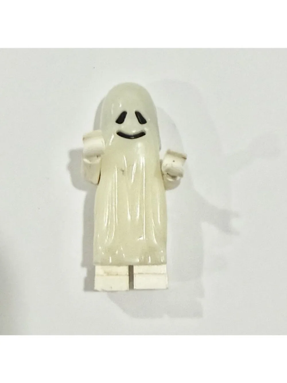 LEGO Minifigure Ghost Castle Gen002, Vintage Glow-in-the-Dark, Complete w/ Body